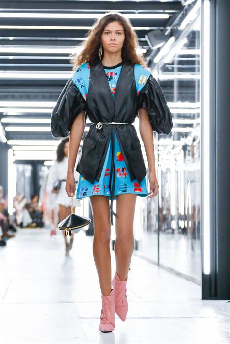 новая коллекция louis vuitton 2019|Louis Vuitton spring dresses.